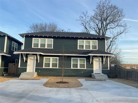 1351 E 6th Street