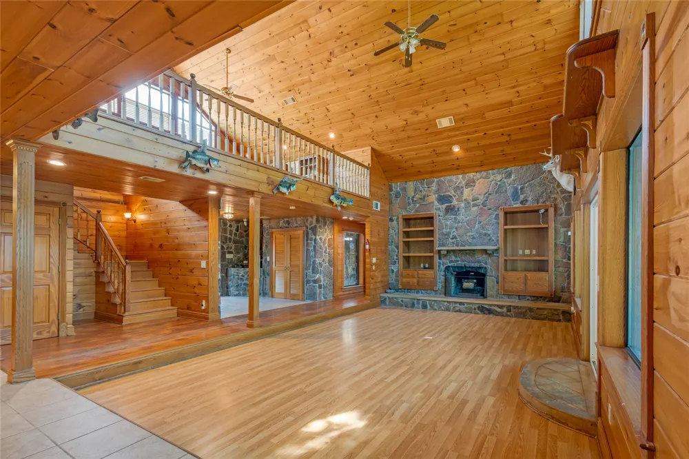 660 County Road 1503 Alba, TX 75410