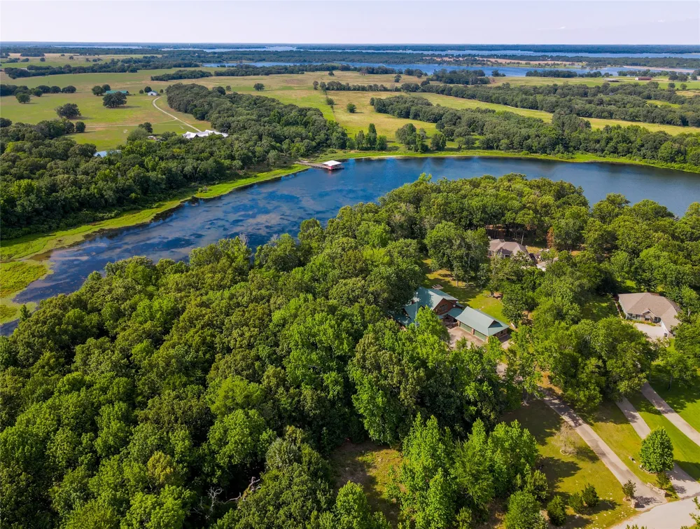 660 County Road 1503 Alba, TX 75410