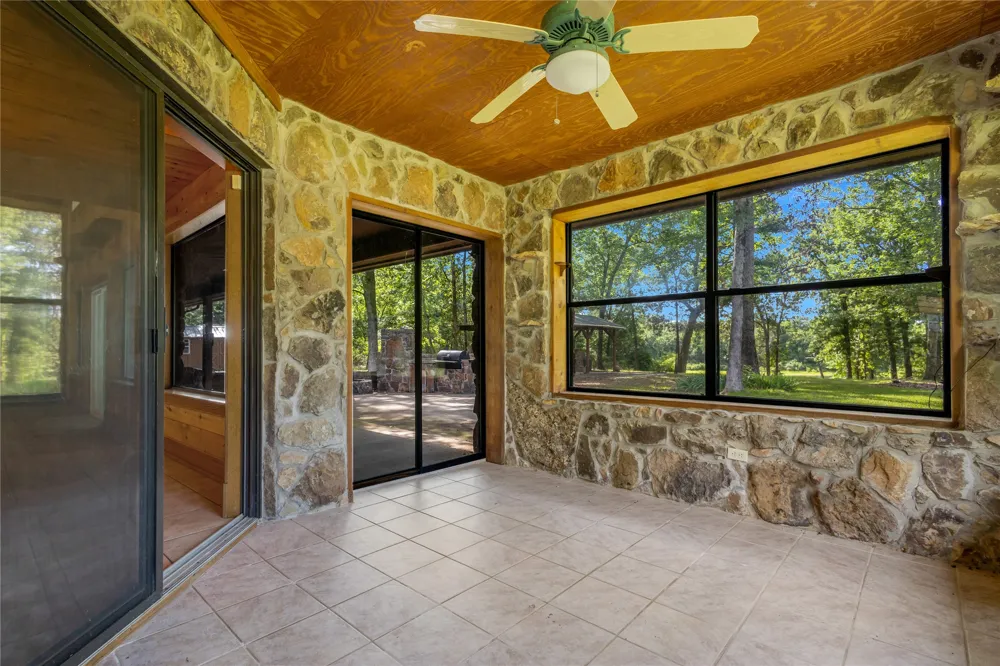 660 County Road 1503 Alba, TX 75410