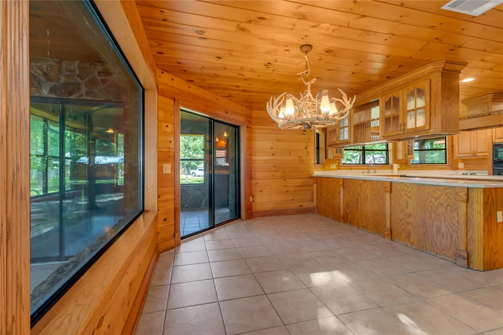660 County Road 1503 Alba, TX 75410