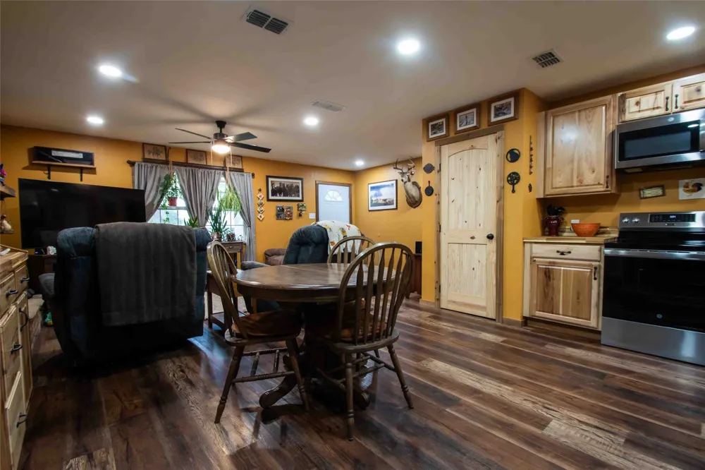 530 Holly Glen Murchison, TX 75778