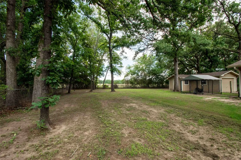 530 Holly Glen Murchison, TX 75778