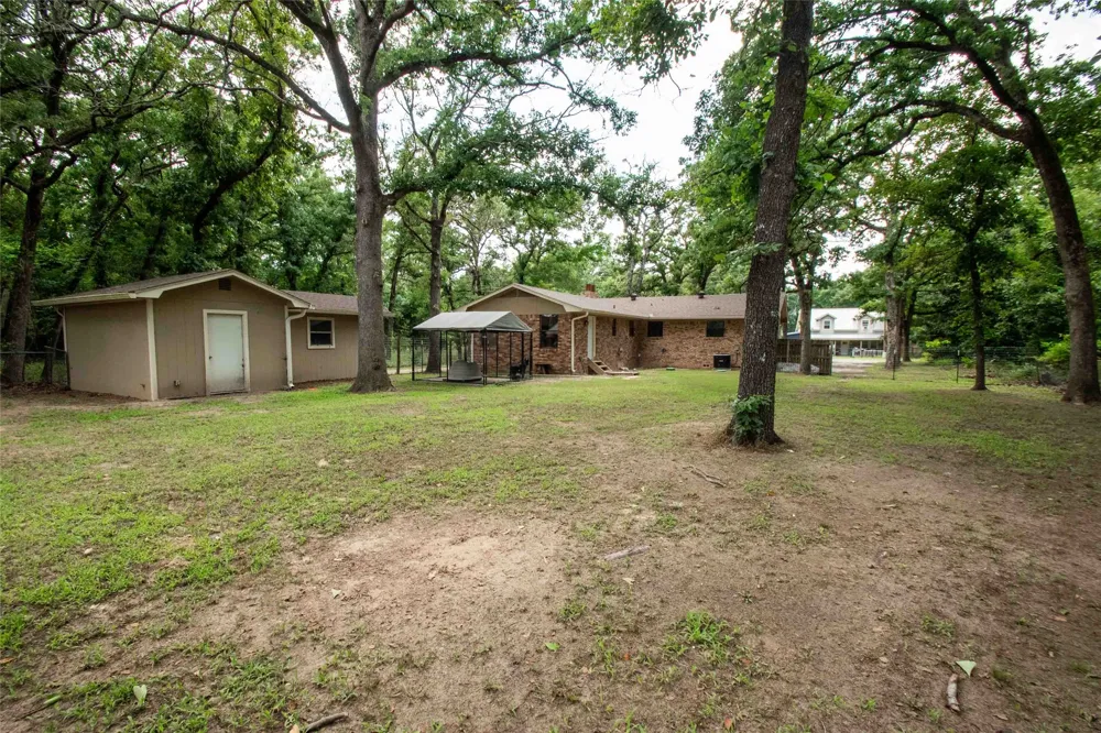 530 Holly Glen Murchison, TX 75778