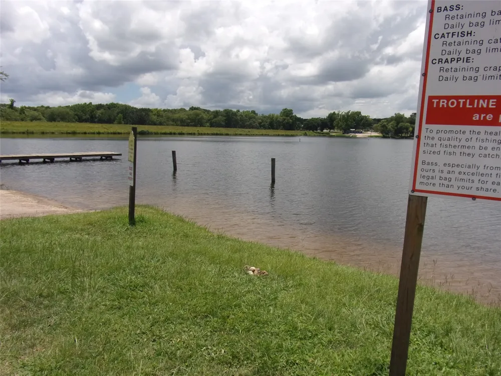 530 Holly Glen Murchison, TX 75778