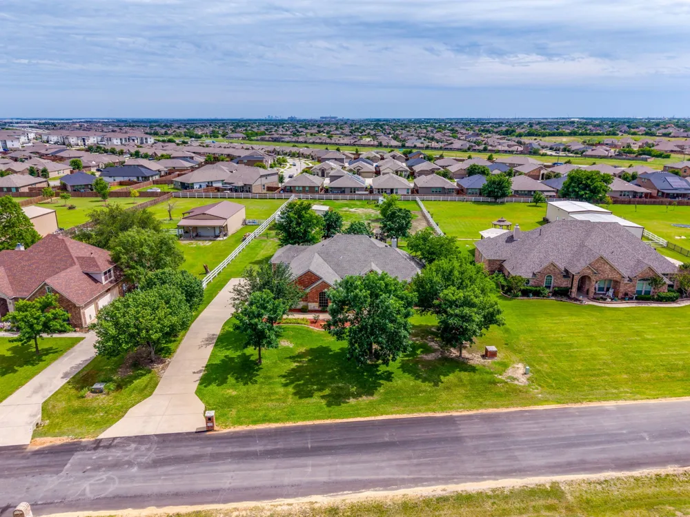 709 Lonesome Prairie Trail Haslet, TX 76052