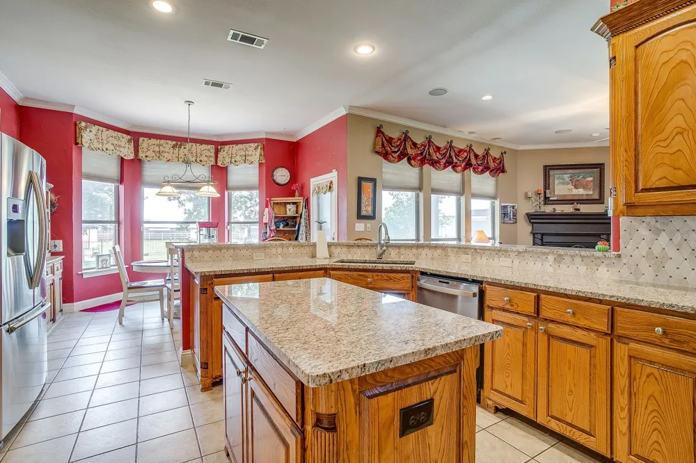709 Lonesome Prairie Trail Haslet, TX 76052