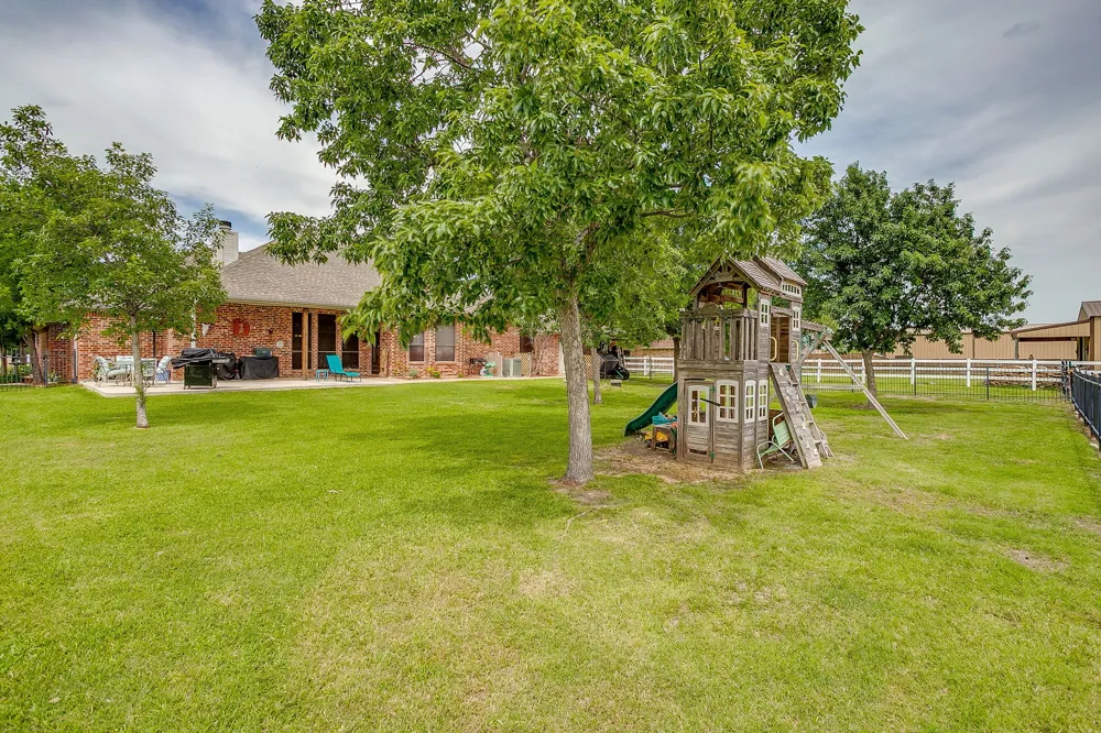709 Lonesome Prairie Trail Haslet, TX 76052