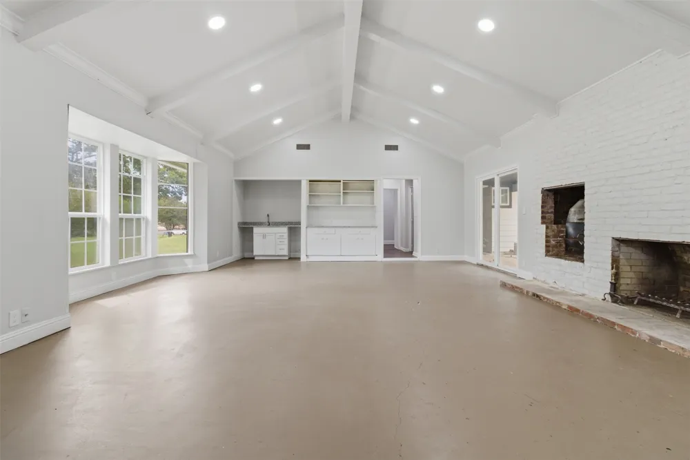 325 Sunset Boulevard Lufkin, TX 75904