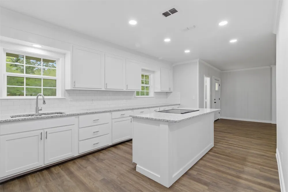 325 Sunset Boulevard Lufkin, TX 75904