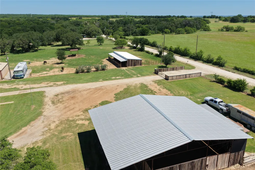 3900 County Road 304 Comanche, TX 76442