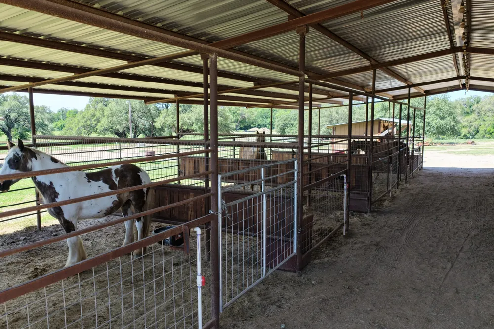 3900 County Road 304 Comanche, TX 76442