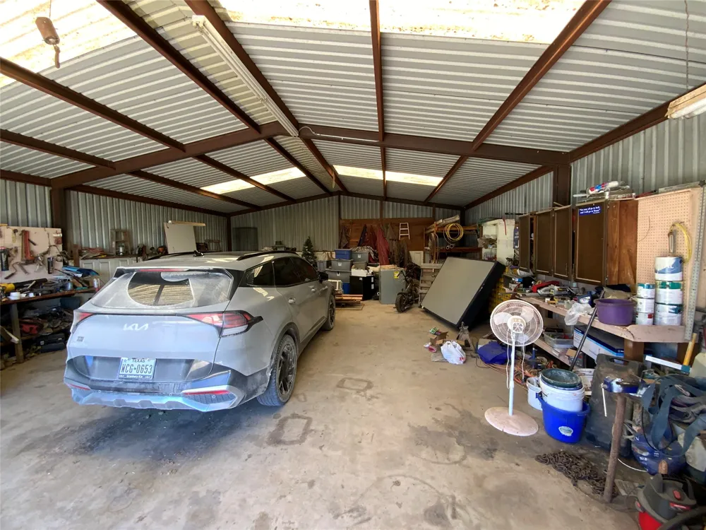 3900 County Road 304 Comanche, TX 76442