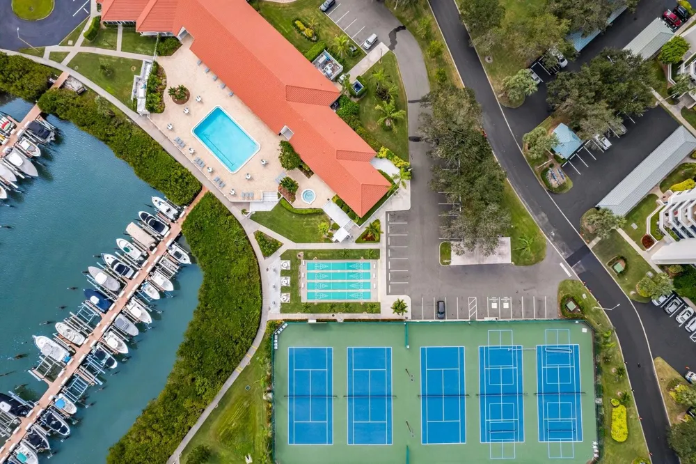 7907 SAILBOAT KEY BOULEVARD S #105 South Pasadena, FL 33707