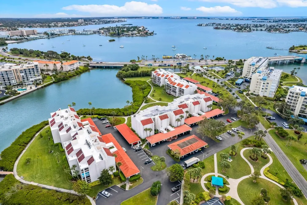 7907 SAILBOAT KEY BOULEVARD S #105 South Pasadena, FL 33707