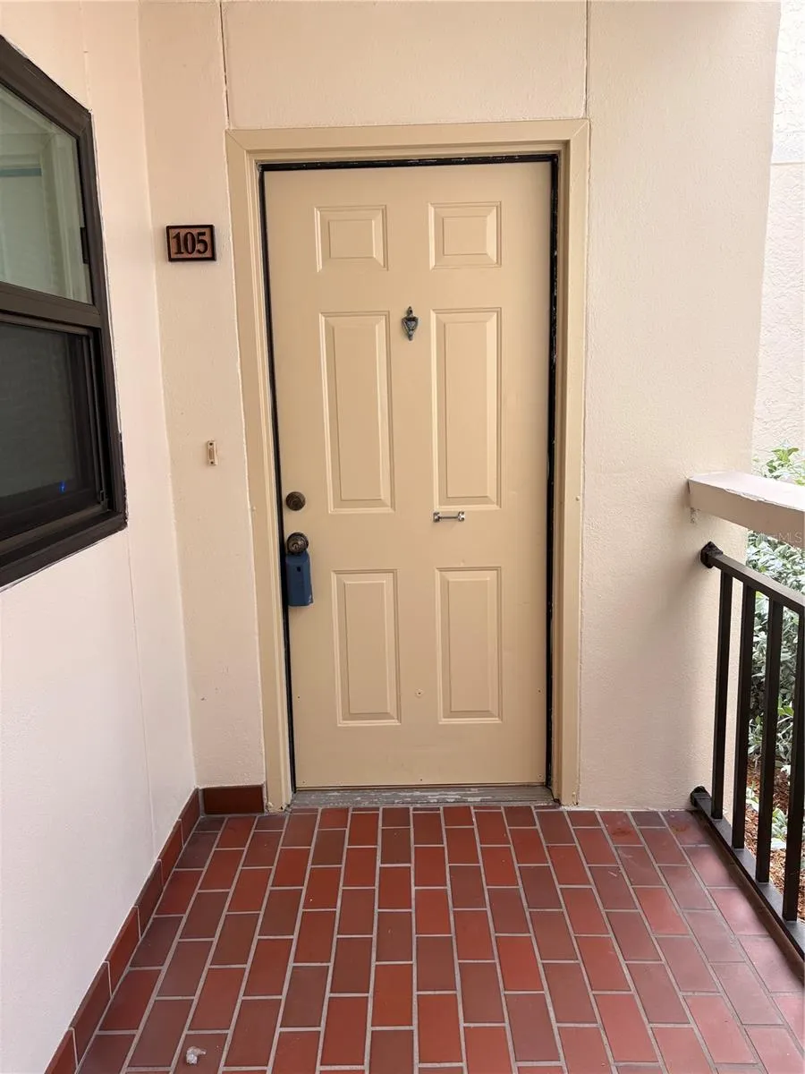 7907 SAILBOAT KEY BOULEVARD S #105 South Pasadena, FL 33707