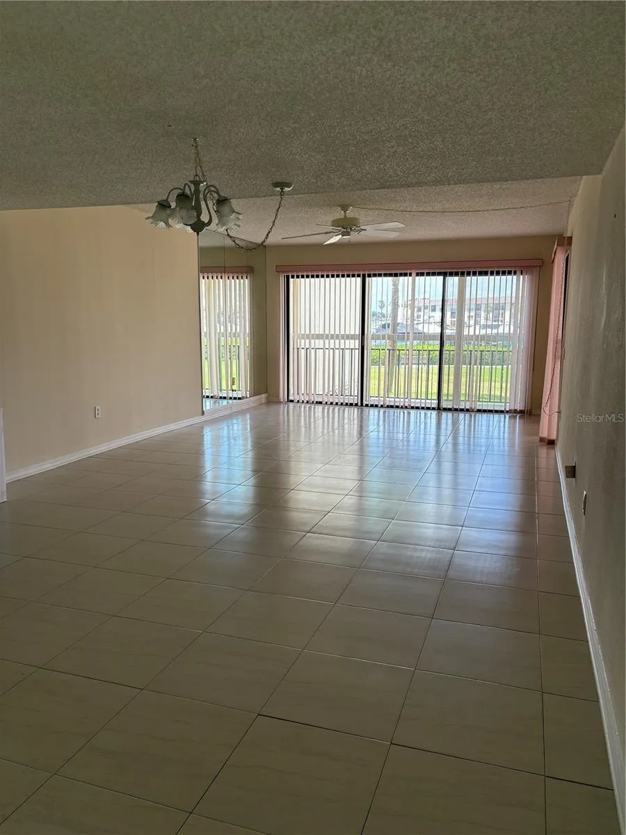 7907 SAILBOAT KEY BOULEVARD S #105 South Pasadena, FL 33707