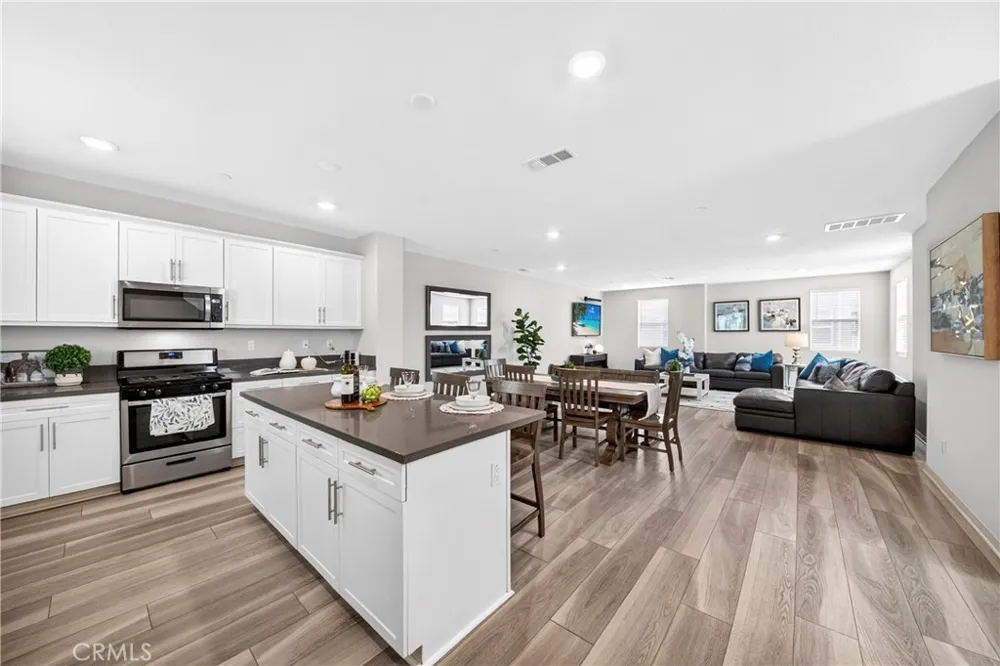 1208 Dock Lane Harbor City, CA 90710