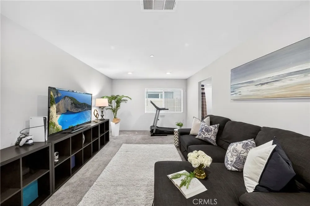 1208 Dock Lane Harbor City, CA 90710