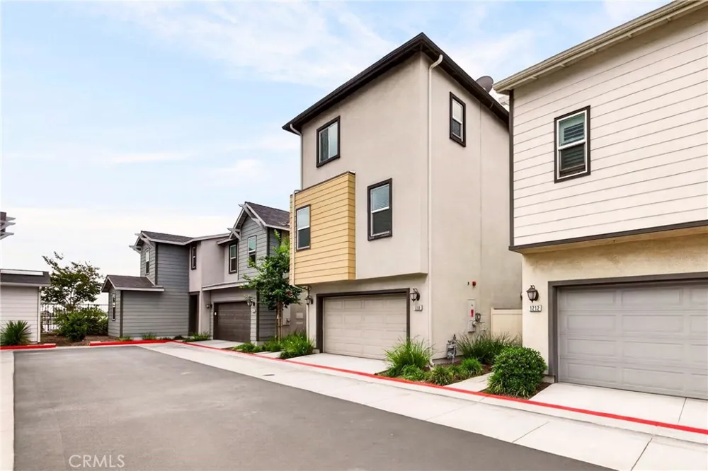1208 Dock Lane Harbor City, CA 90710