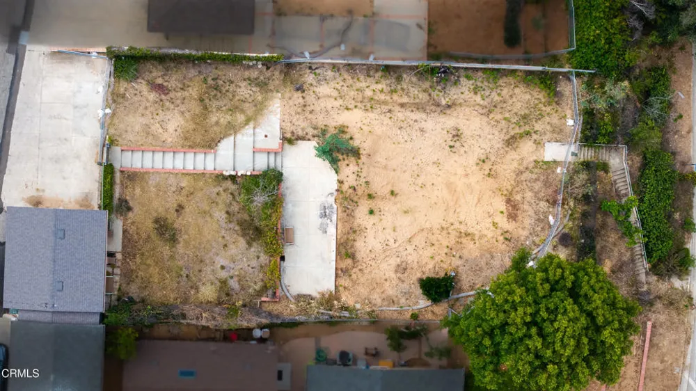 1205 E Loma Alta Drive Altadena, CA 91001