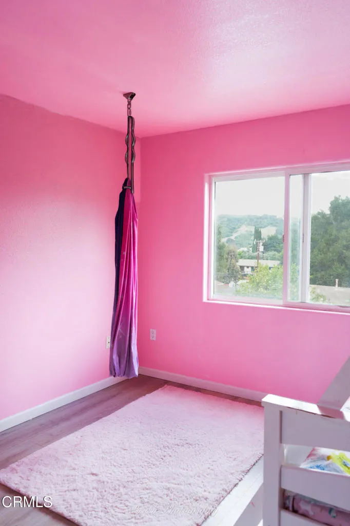 270 Valley Road Oak View, CA 93022