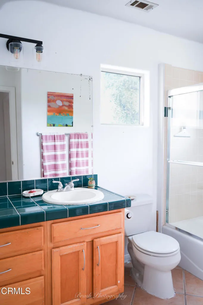270 Valley Road Oak View, CA 93022
