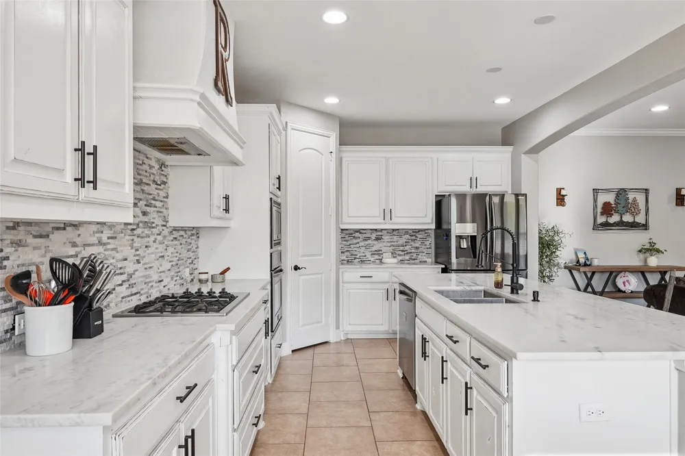 235 Williamsburg Lane Ovilla, TX 75154