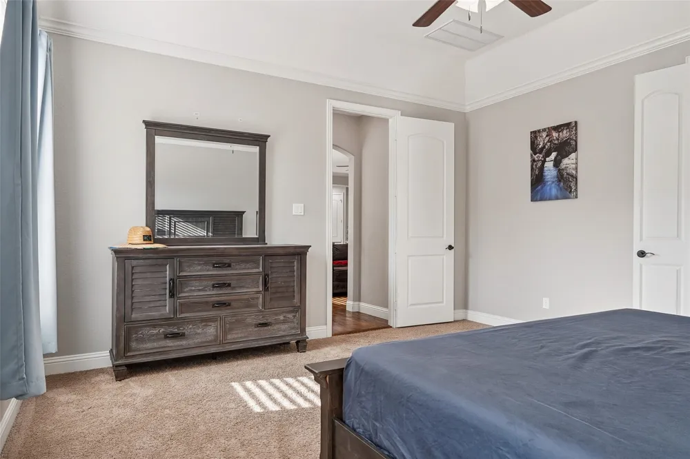 235 Williamsburg Lane Ovilla, TX 75154