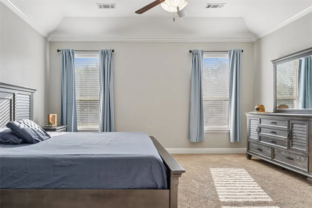 235 Williamsburg Lane Ovilla, TX 75154