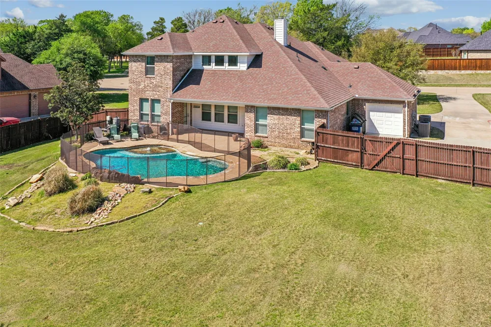 235 Williamsburg Lane Ovilla, TX 75154