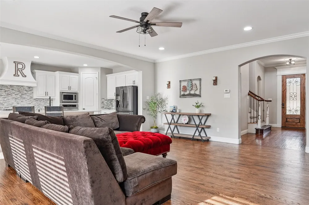 235 Williamsburg Lane Ovilla, TX 75154