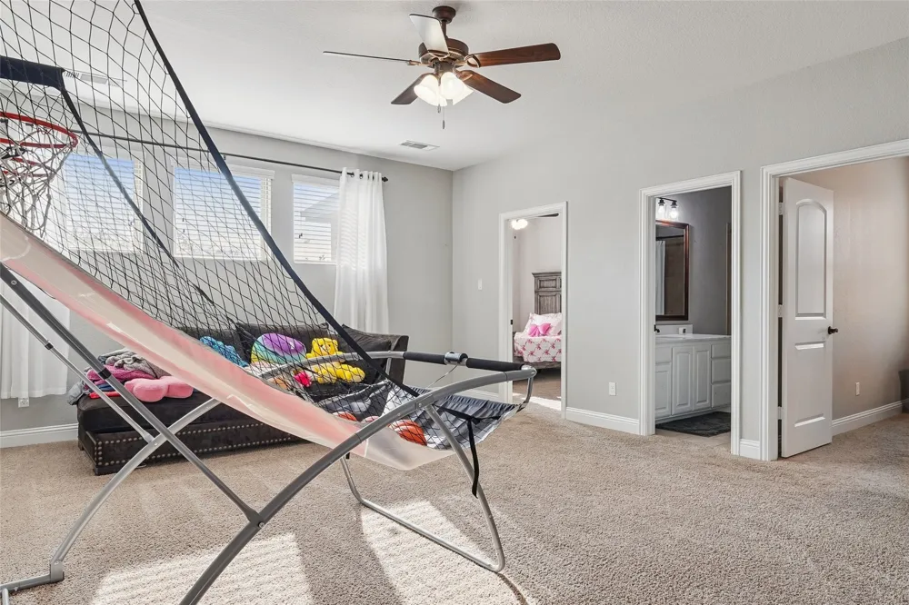 235 Williamsburg Lane Ovilla, TX 75154