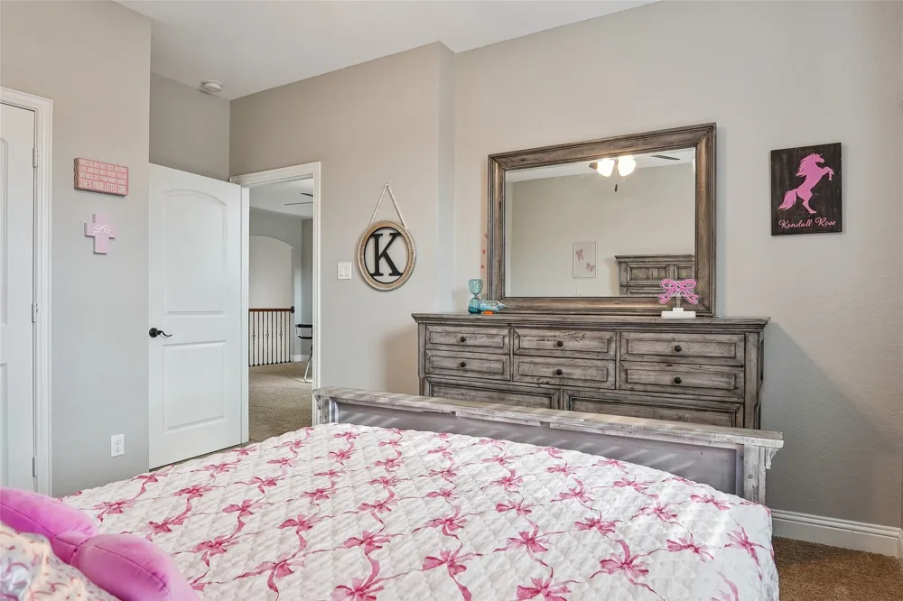 235 Williamsburg Lane Ovilla, TX 75154