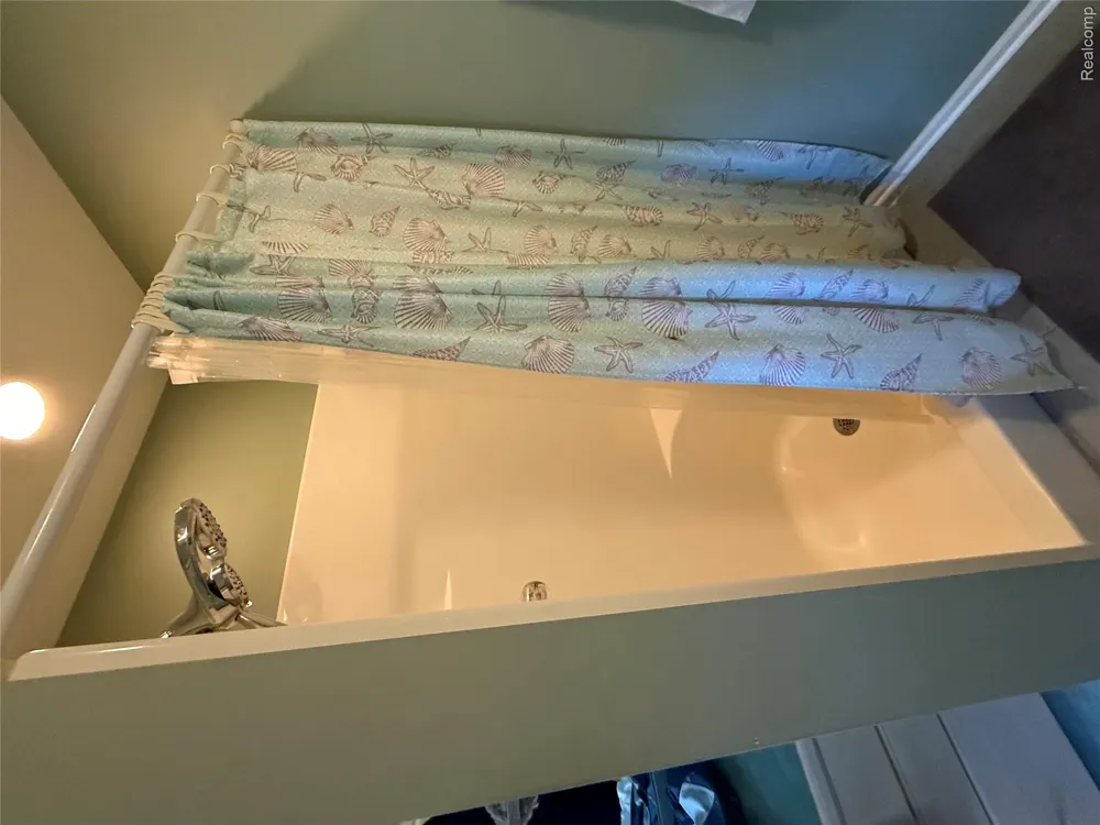 8318 Mill Pointe Court Atlas Township, MI 48438