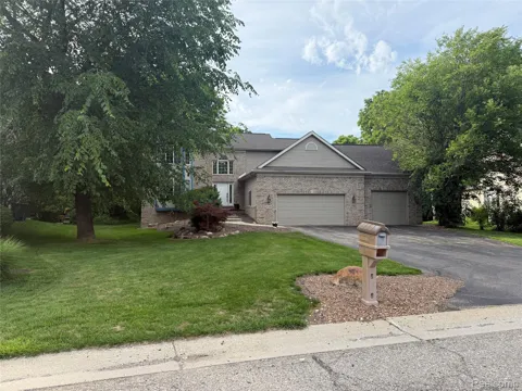 8318 Mill Pointe Court