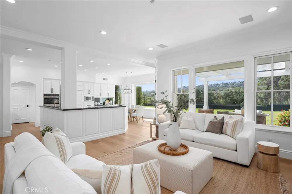 15 Canada Oaks Coto de Caza, CA 92679