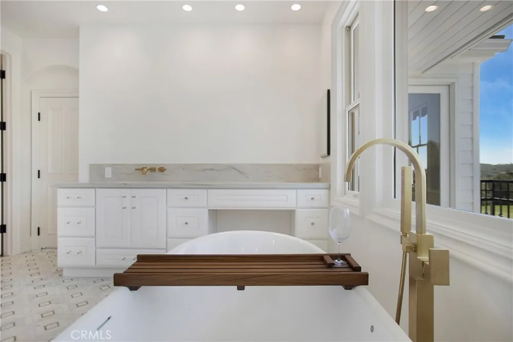 15 Canada Oaks Coto de Caza, CA 92679