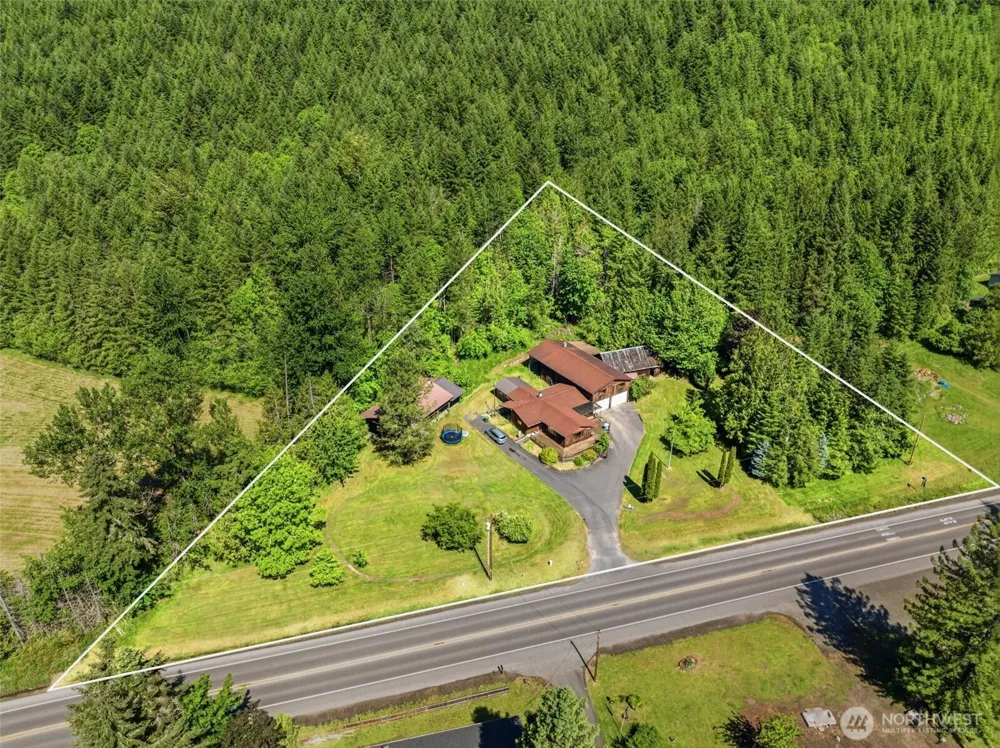 5352 Spirit Lake Highway Toutle, WA 98649