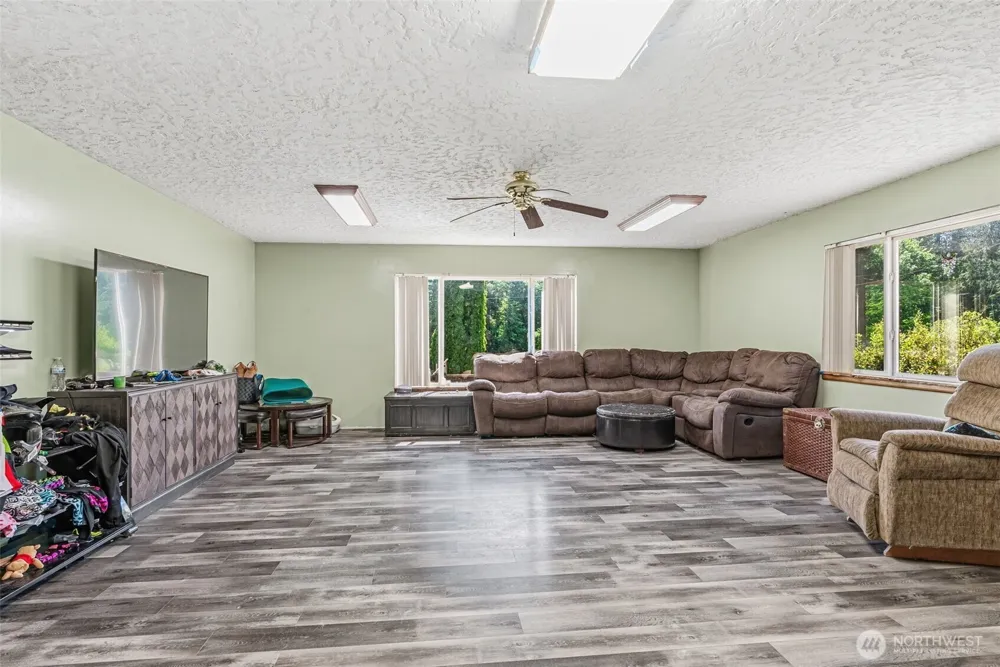 5352 Spirit Lake Highway Toutle, WA 98649