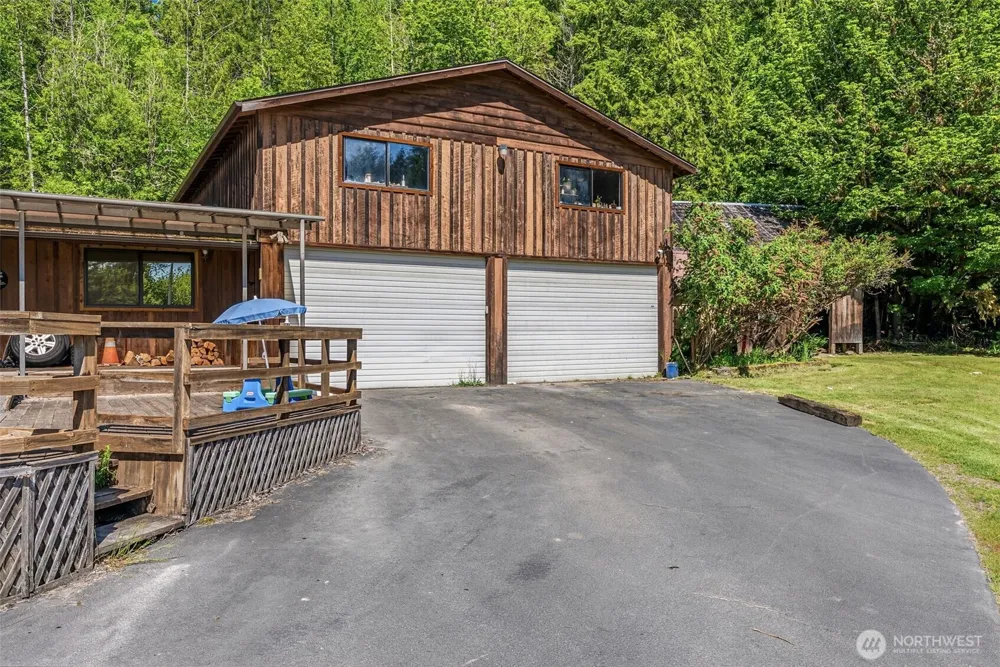5352 Spirit Lake Highway Toutle, WA 98649
