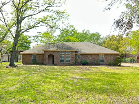 228 S Pearson Lane
