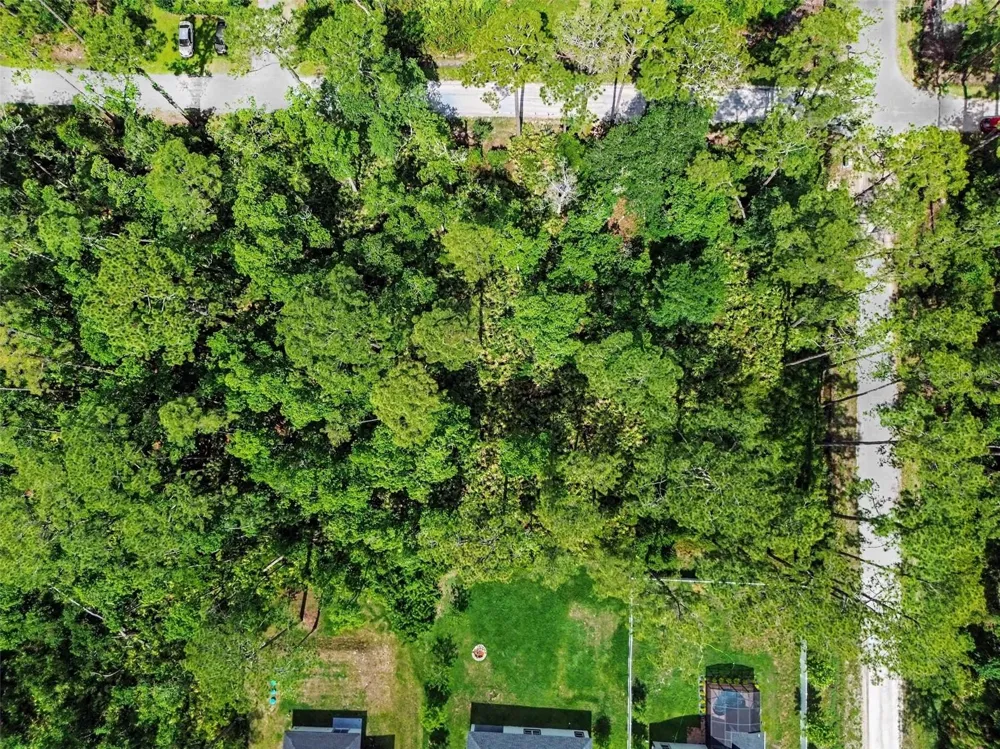1465 EAST PARKWAY Deland, FL 32724