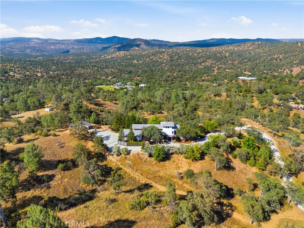 41819 Lilley Mountain Drive Coarsegold, CA 93614