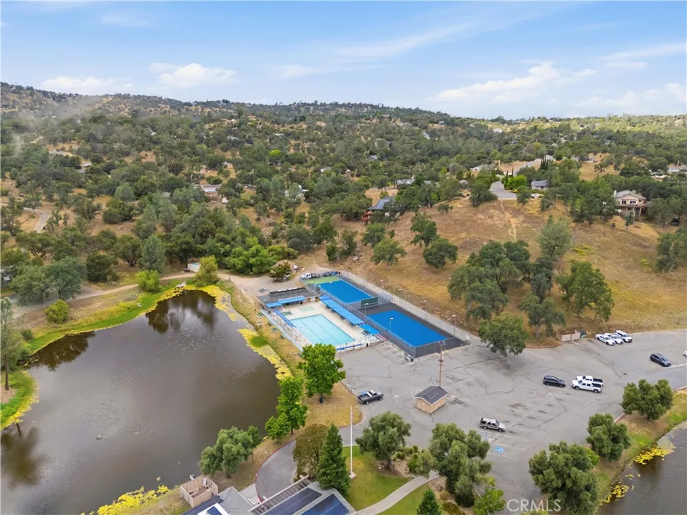 41819 Lilley Mountain Drive Coarsegold, CA 93614