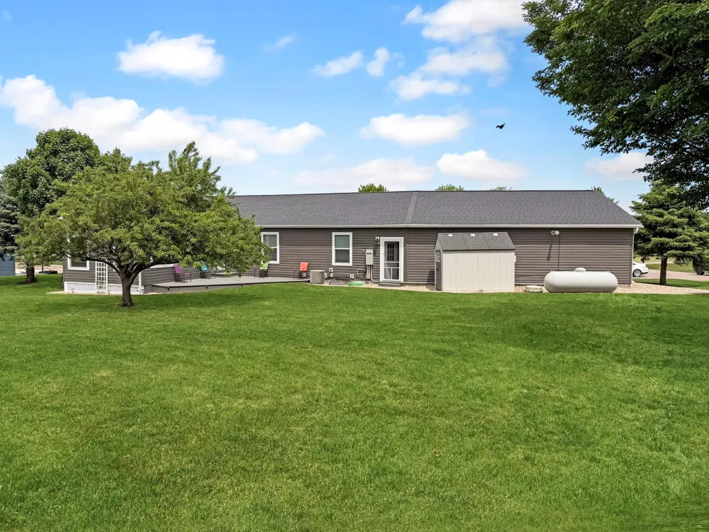 25 Lake Shetek Drive Slayton, MN 56172