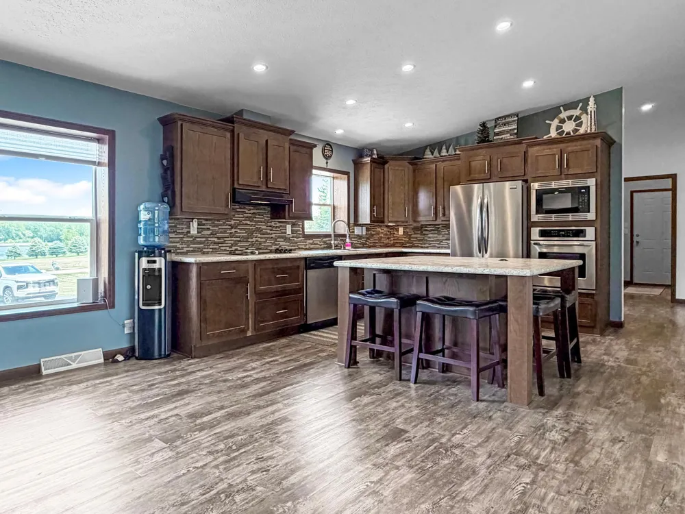 25 Lake Shetek Drive Slayton, MN 56172
