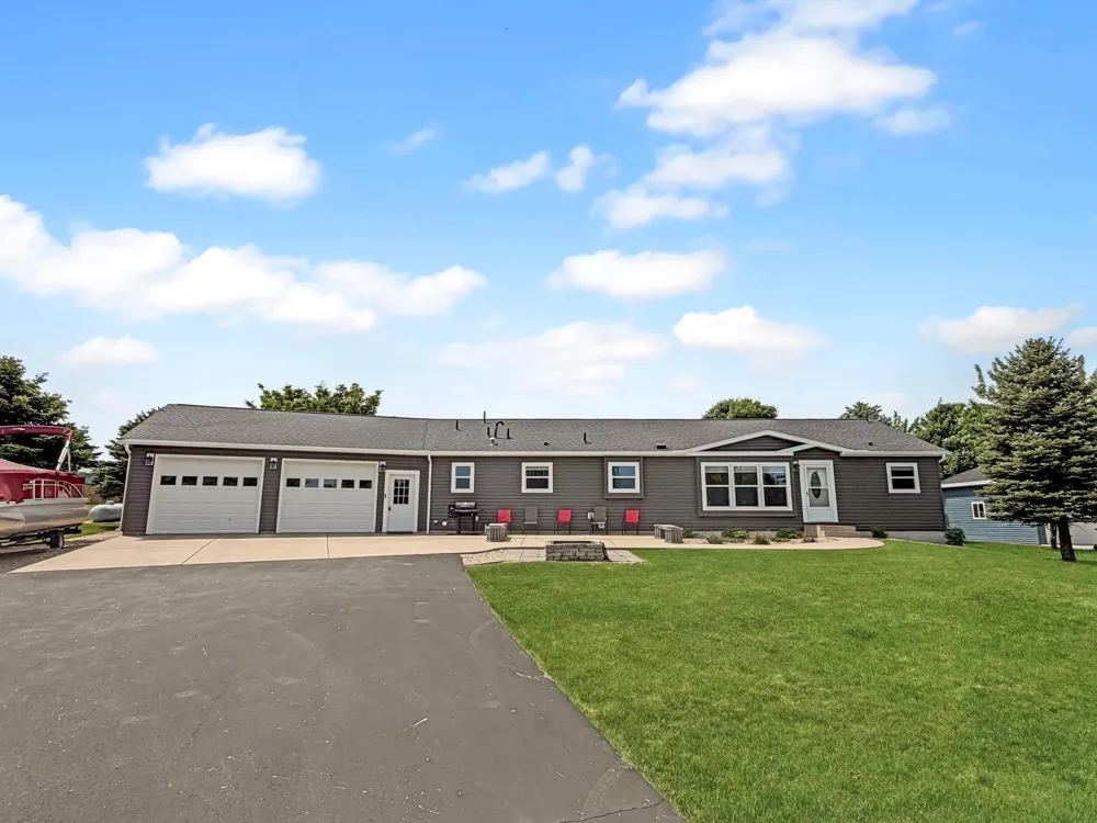25 Lake Shetek Drive Slayton, MN 56172