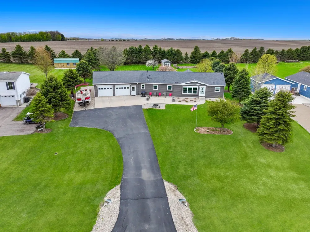 25 Lake Shetek Drive Slayton, MN 56172