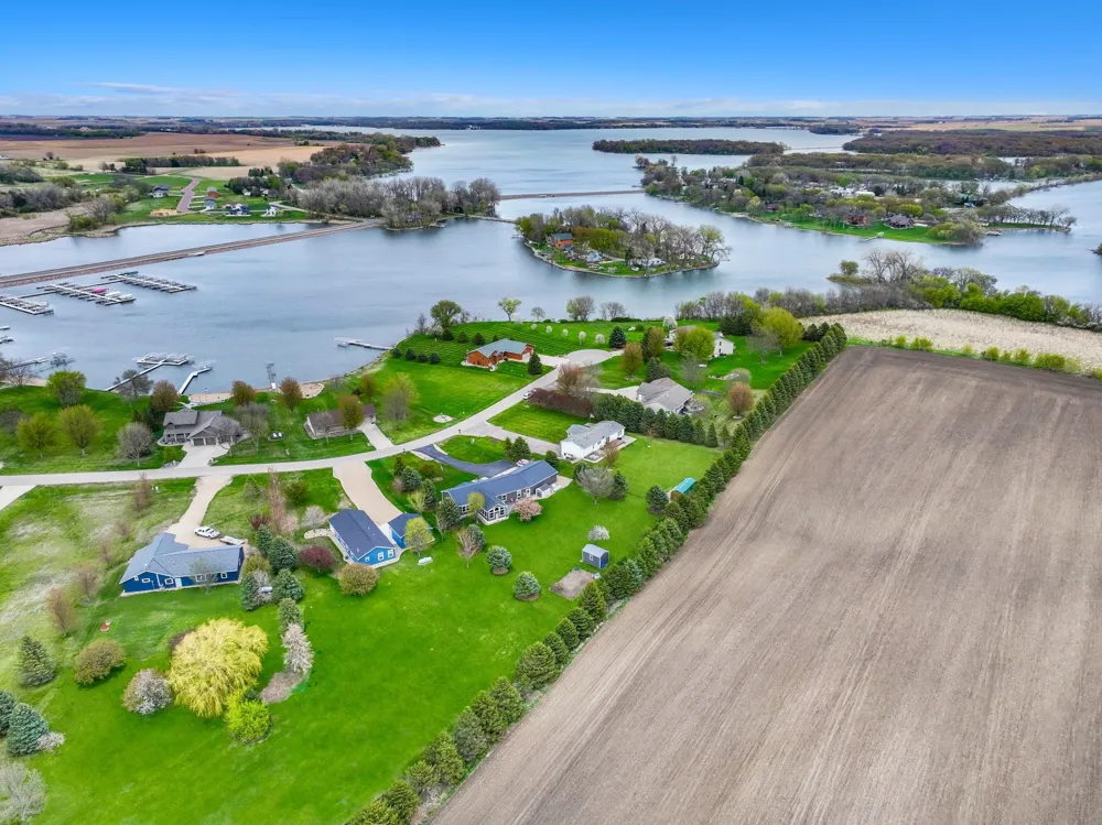 25 Lake Shetek Drive Slayton, MN 56172